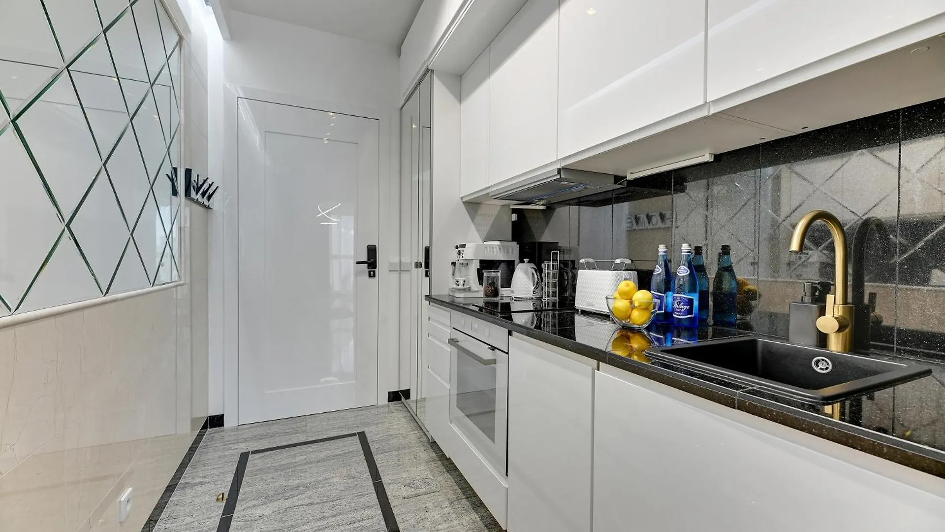 Granaria Prime Location Apartments By The River 0*, Gdansk Poland