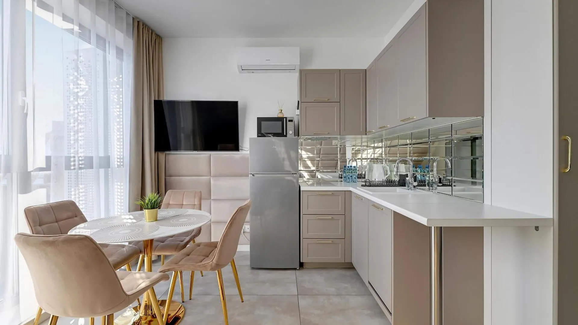 Granaria Prime Location Apartments By The River  Gdansk